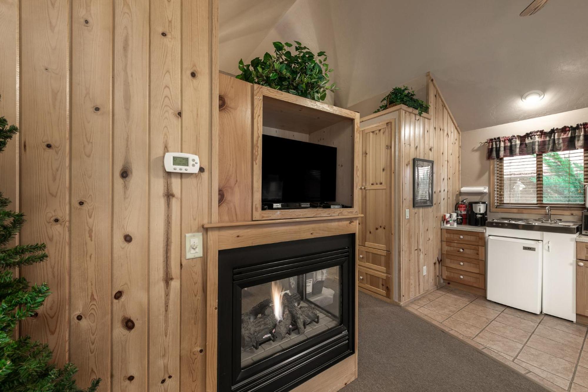 Shadow Mountain Lodge And Cabins Ruidoso Buitenkant foto
