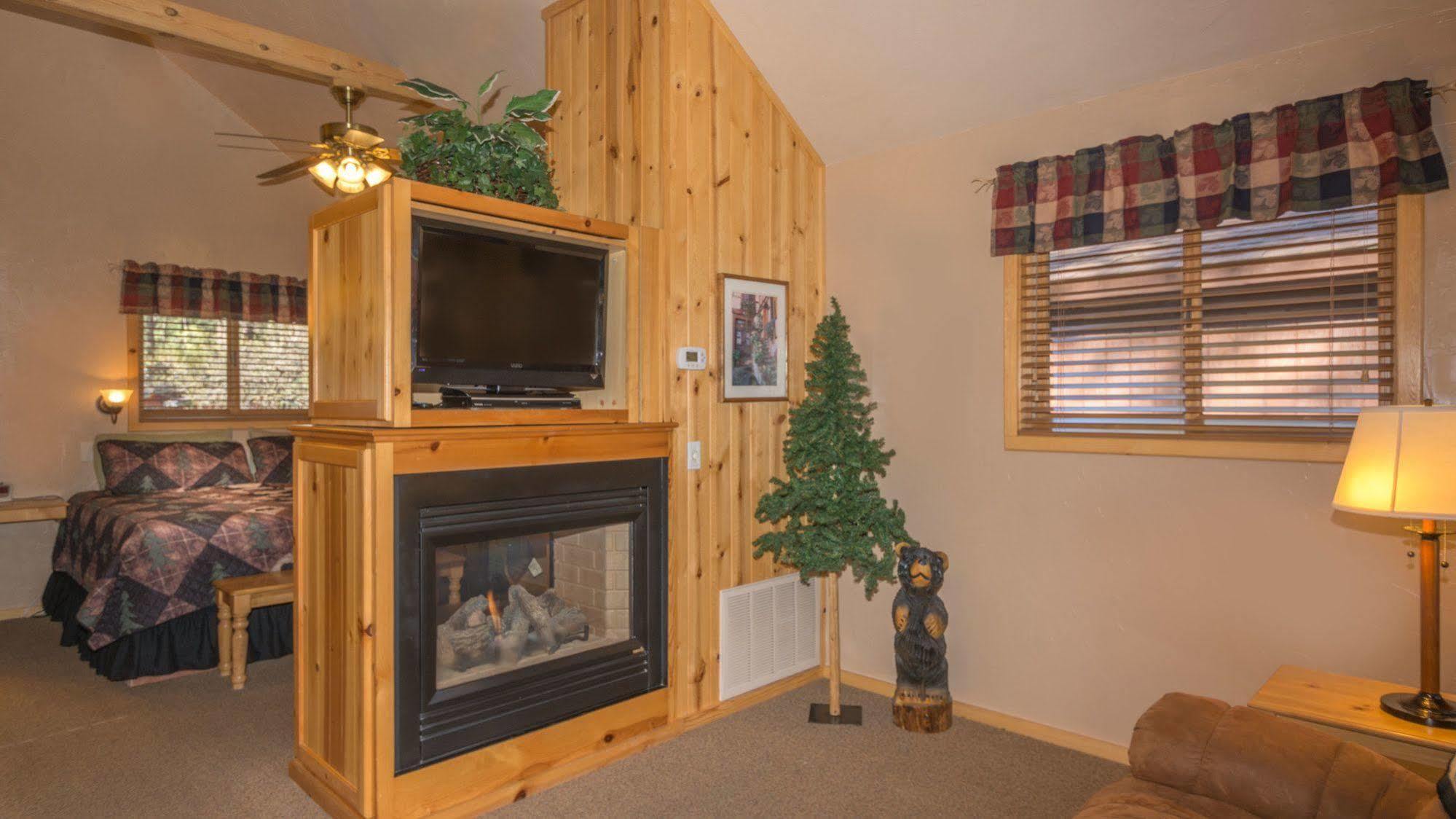 Shadow Mountain Lodge And Cabins Ruidoso Buitenkant foto